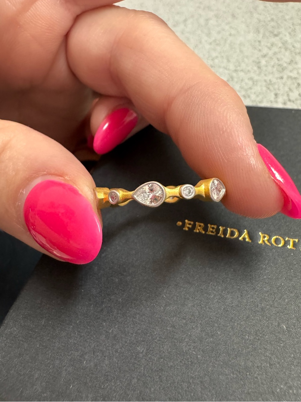 Teardrop Band Ring - Picture 6 of 6